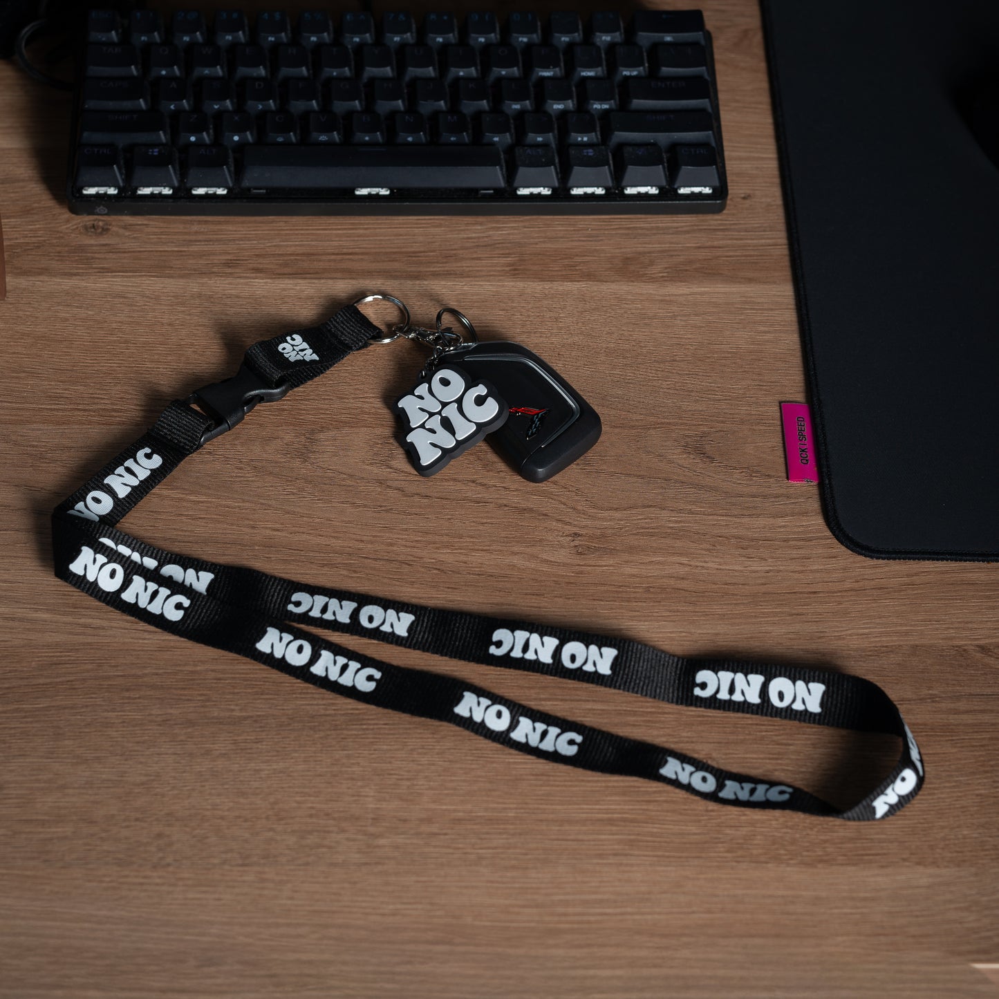 No Nic Klíčenka Na Krk